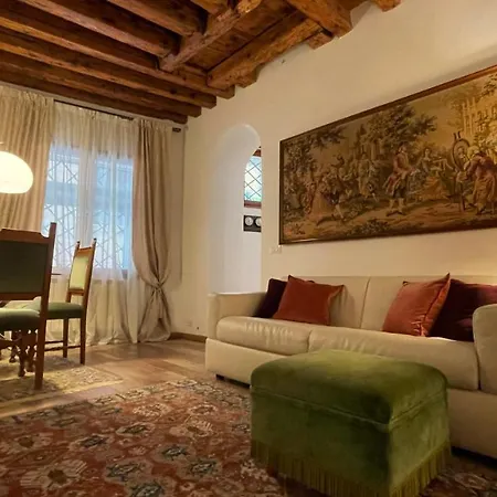 Daire Leone Marciano Independent And Private Entrance